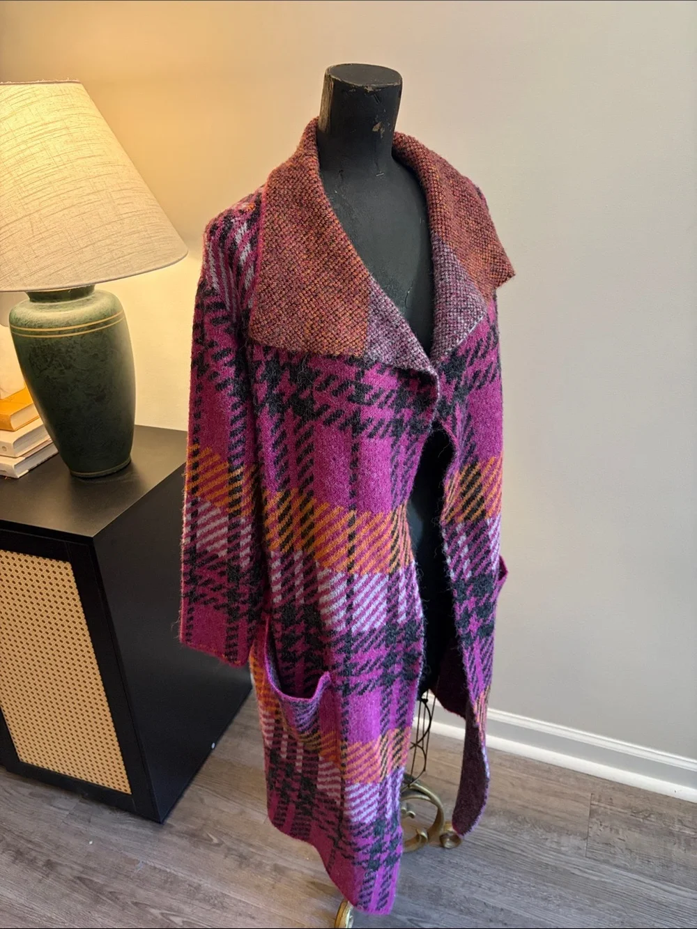 Joseph A. Magenta Plaid Open-Front Longline Cardigan M Fall Fireside Cabin Lodge